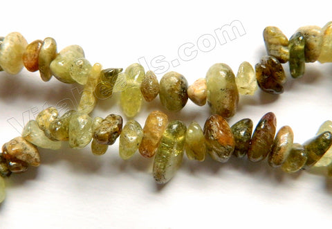 Green Garnet Natural A  -  Chip Nuggets 33"