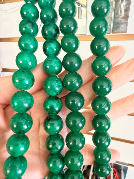 Bright Green Mashan Jade  -  Smooth Round  16"