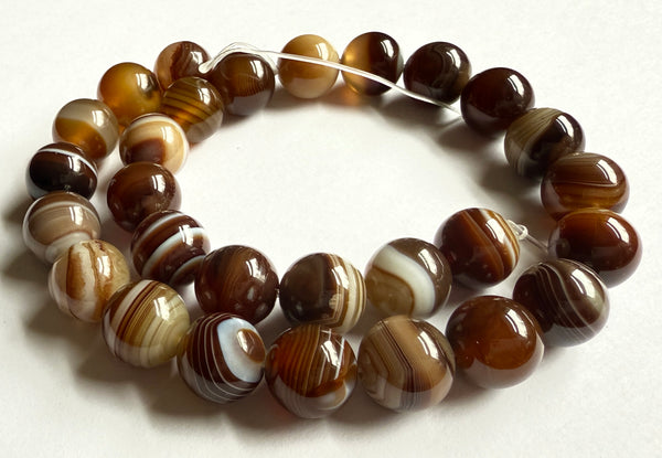 Brown Sardonix Agate  -  Smooth Round Beads  16"