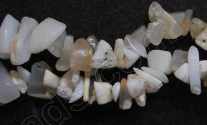 Africa White Opal  -  Chips 36"