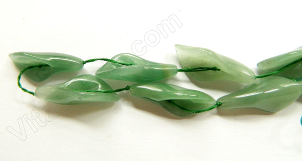 Green Aventurine  -  Carved Calla Strand 16"