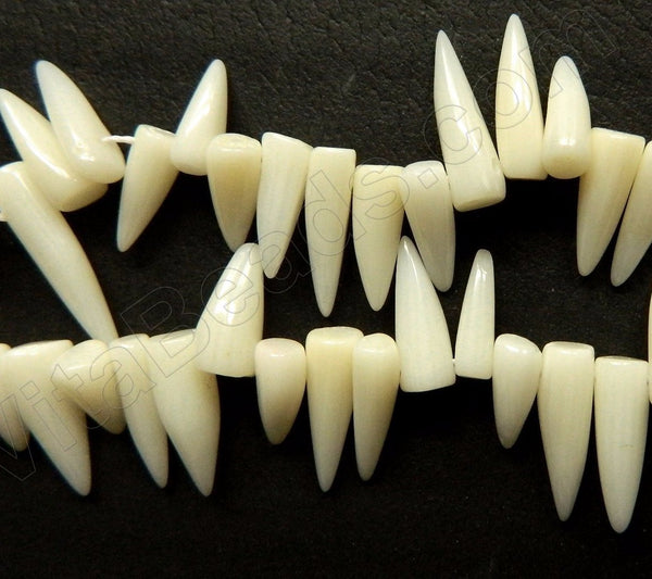 Bamboo Coral Cream White  -  Tooth Beads 16"