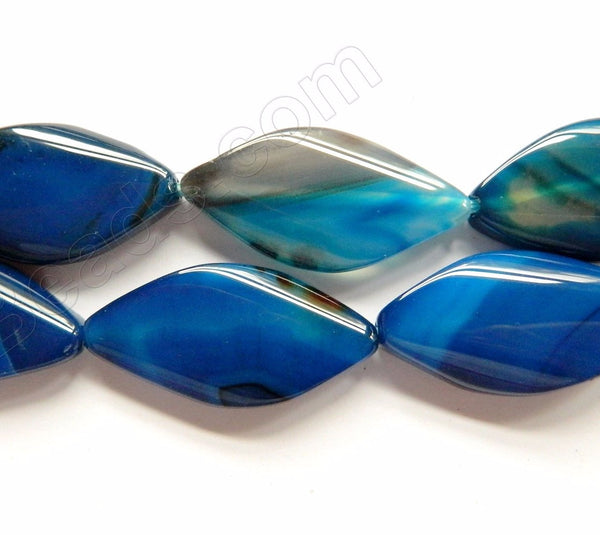 Blue Sardonix Agate  -  Twisted Flat Diamond  16"