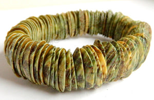 Shell  - Greenish Brown Round Long Tooth Bracelet
