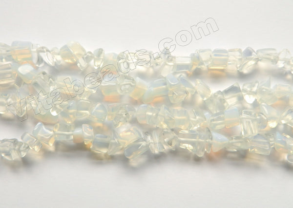 Synthetic White Opal  -  Chips 34"