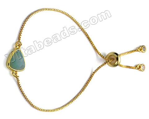 Copy of 18K Gold Plated Brass Chain Bracelet w/ Charm - Faceted Aquamarine Triangle
