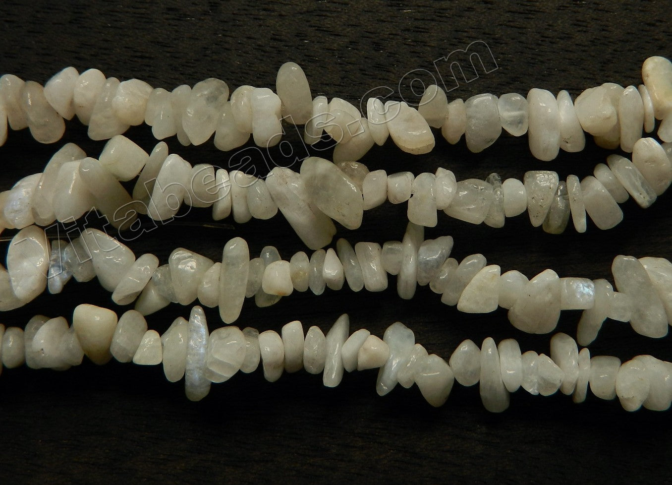 White Moonstone  -  Chips 32"