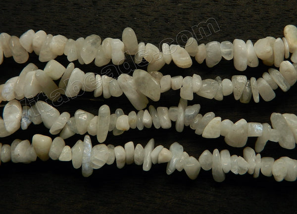 White Moonstone  -  Chips 32"